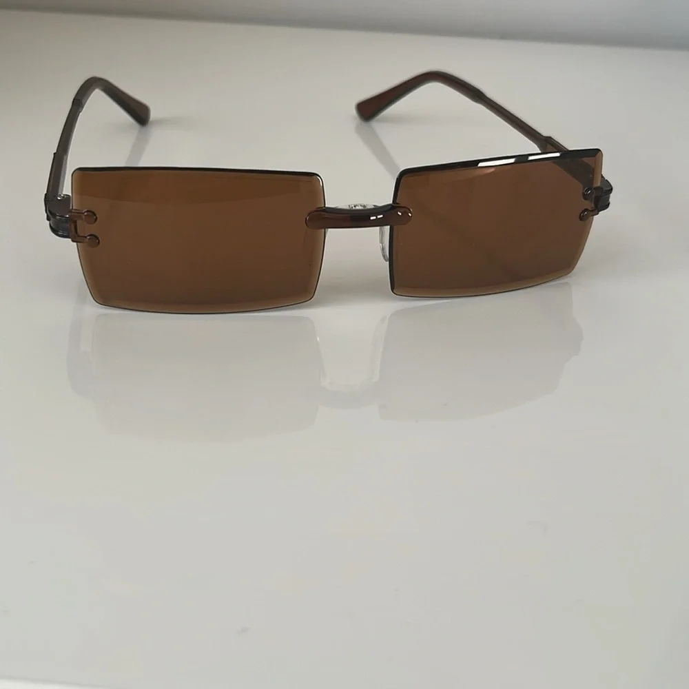 Brown rimless glasses - Picture 3 of 8
